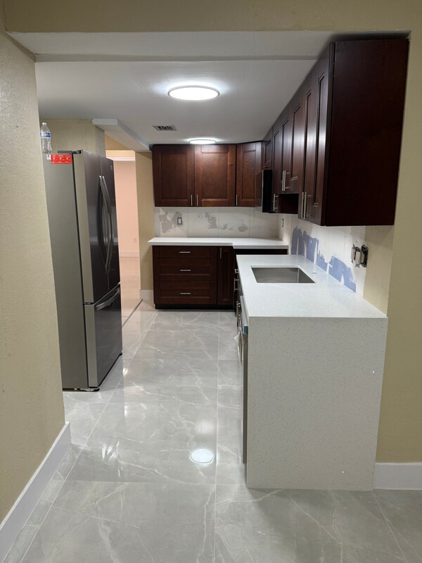 Foto del edificio - 2336 NW 35th St