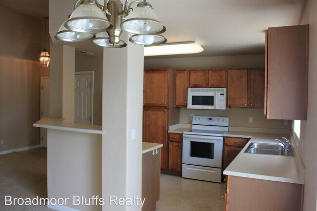 Foto del edificio - 7045 Ash Creek Heights