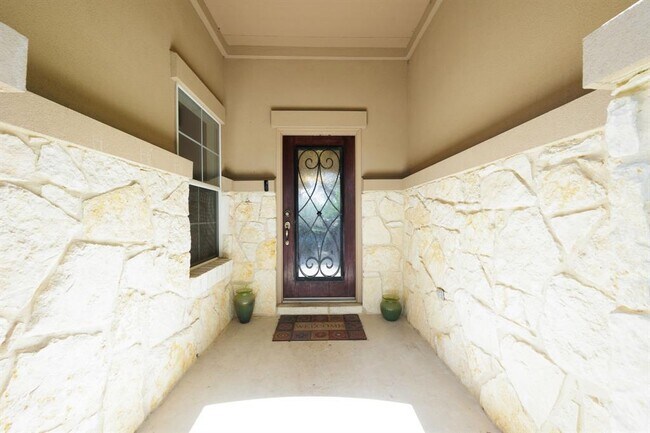 Foto del edificio - 231 St Richie Ln