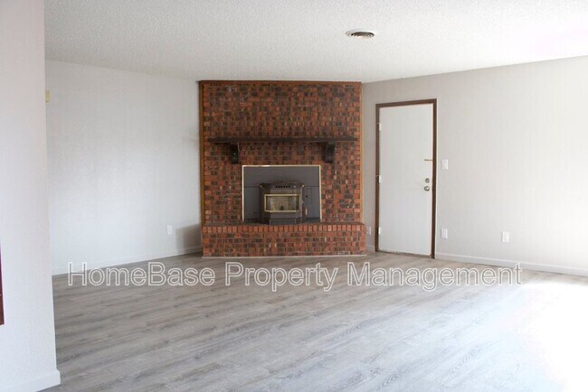 Foto del edificio - 1620 E 21st St