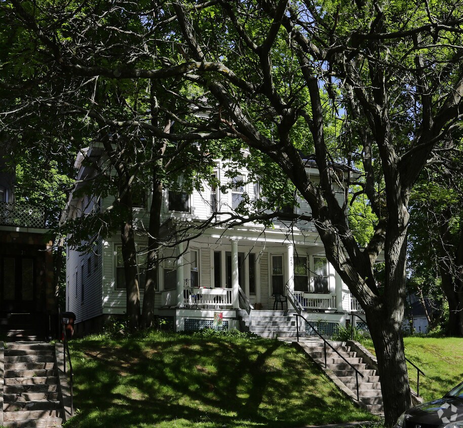 Building Photo - 25 S Main Ave