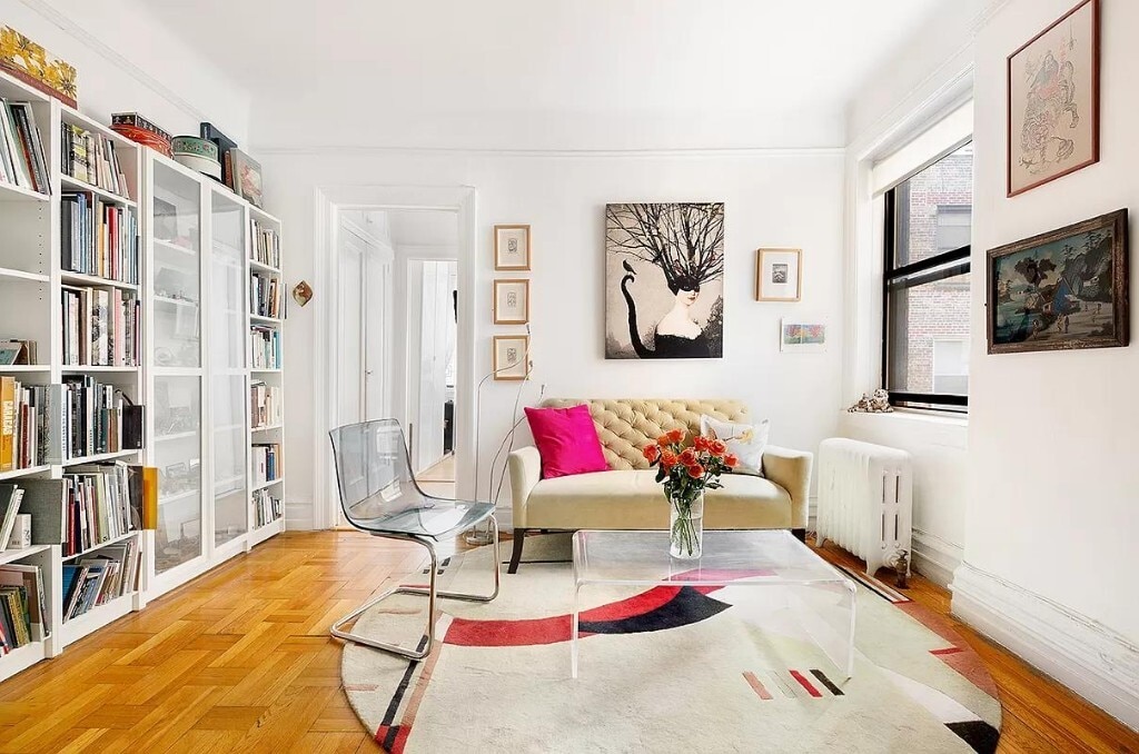 Primary Photo - 444 W 19th St