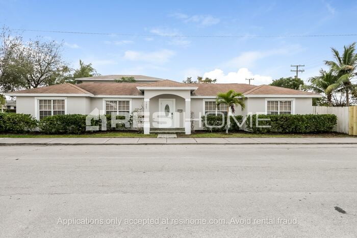 Foto principal - 1007 5Th Avenue N