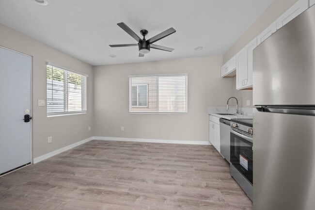 Building Photo - Brand NEW!