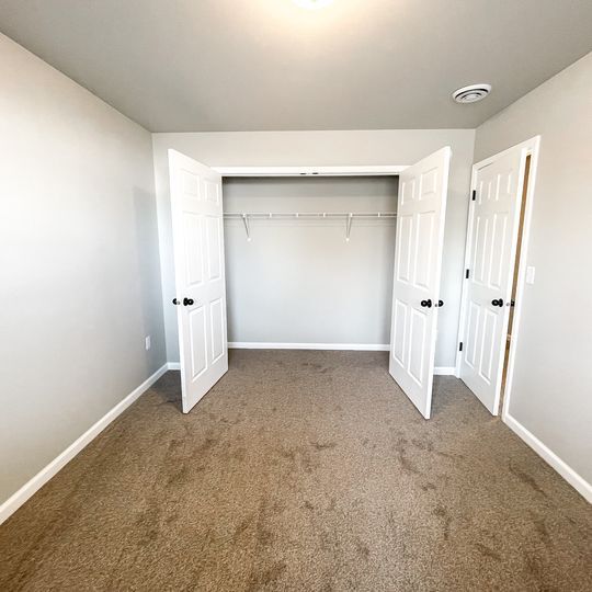 Foto del edificio - 243 Divide Dr