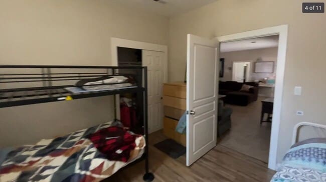 Foto del edificio - 5 Bed 4 Bathroom Duplex