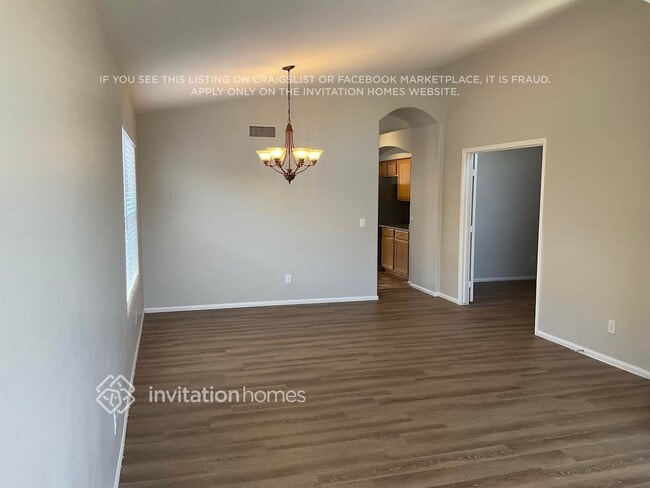 Foto del edificio - 10229 W Daley Ln