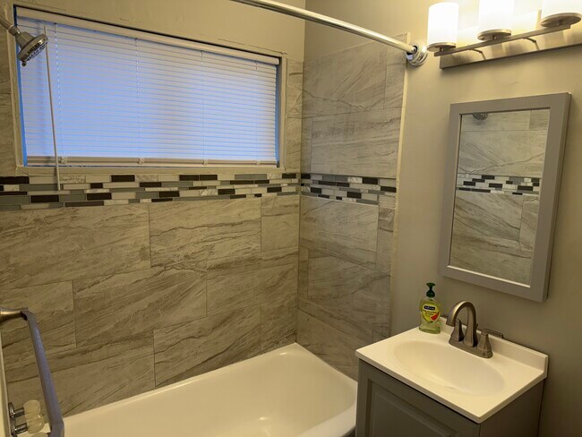 Foto del edificio - 19044 Schoolcraft