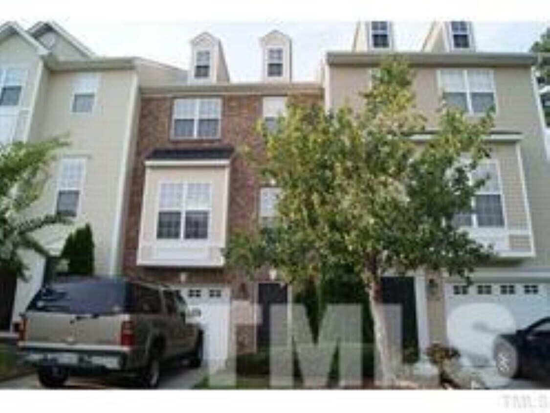 Foto principal - 3112 Settle In Ln