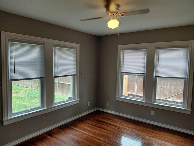 Foto del edificio - 7019 Linden St