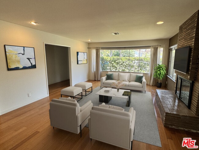 Foto del edificio - 5029 Westpark Dr