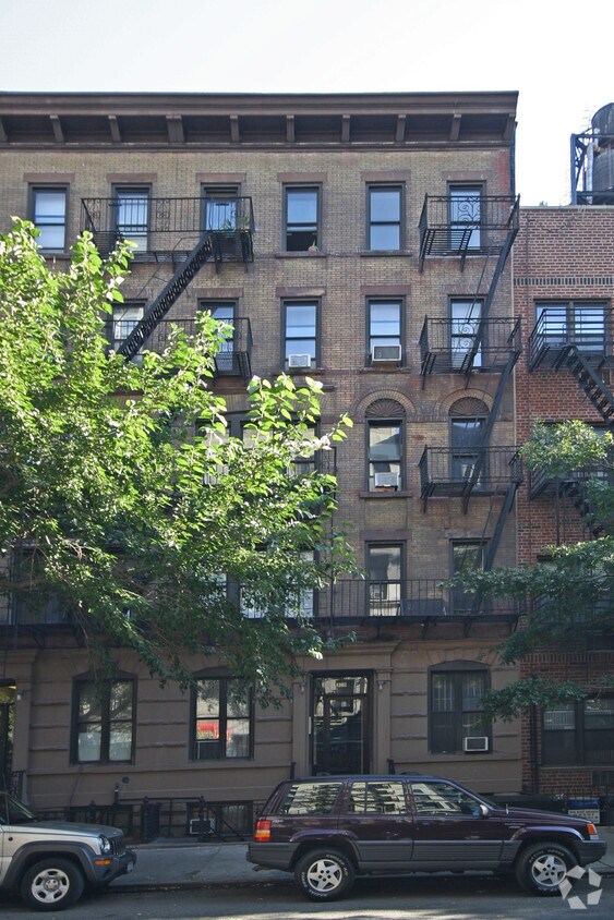 Primary Photo - 309 E 78th St