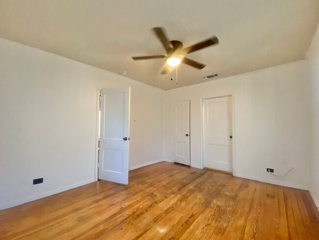 Foto del edificio - 720 S 11th St