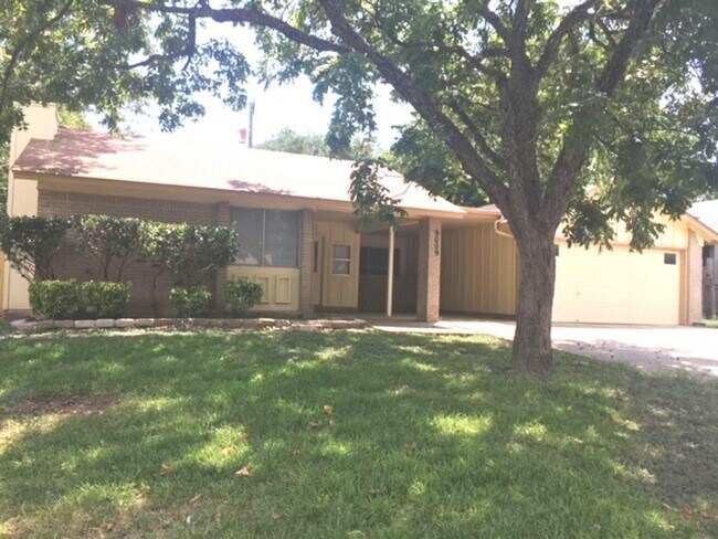Building Photo - 9009 Quail Valley Dr