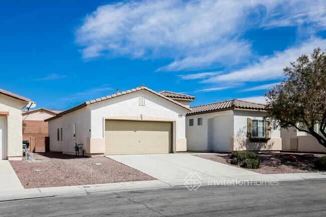 Building Photo - 1608 Lazy Hill Ranch Way
