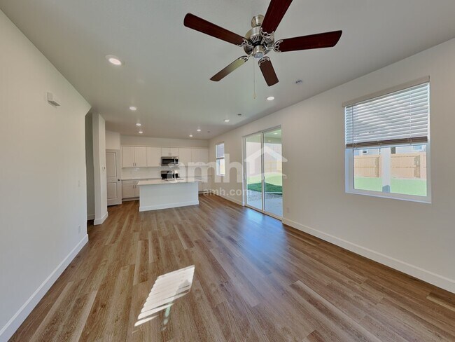 Building Photo - 10092 Potomac St