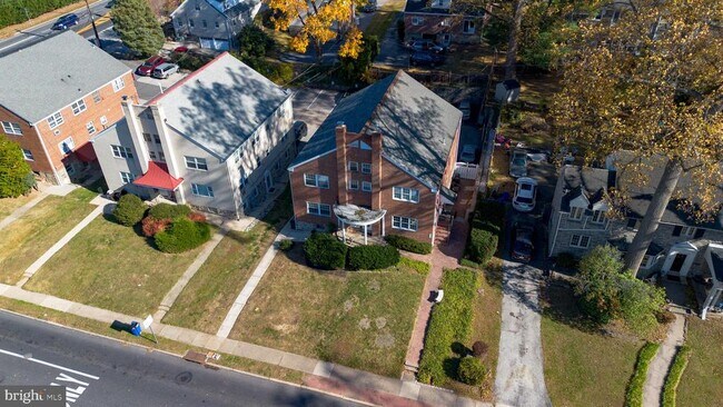 Foto del edificio - 1223 Drexel Ave