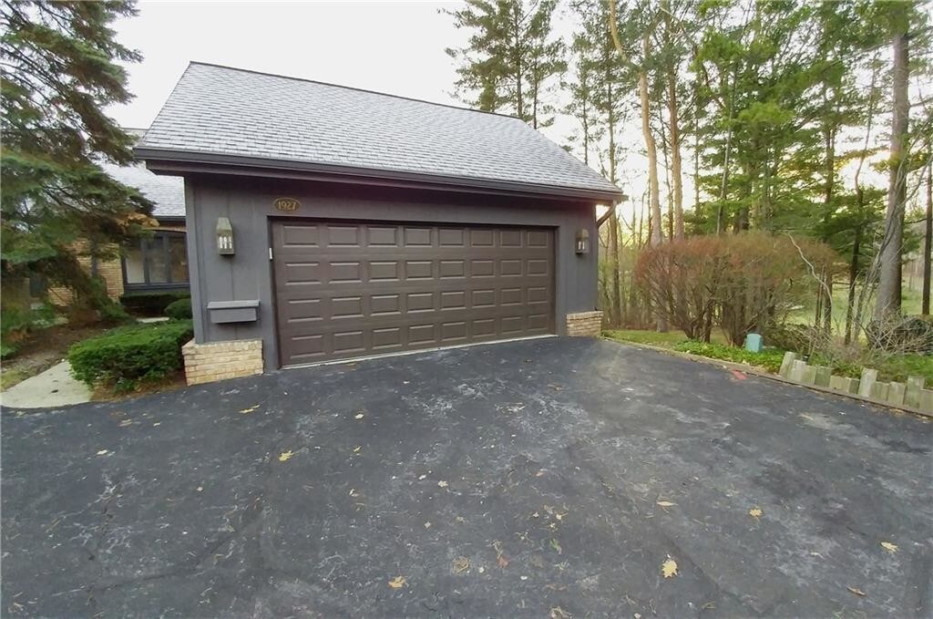 Foto principal - 1927 Pine Ridge Ln