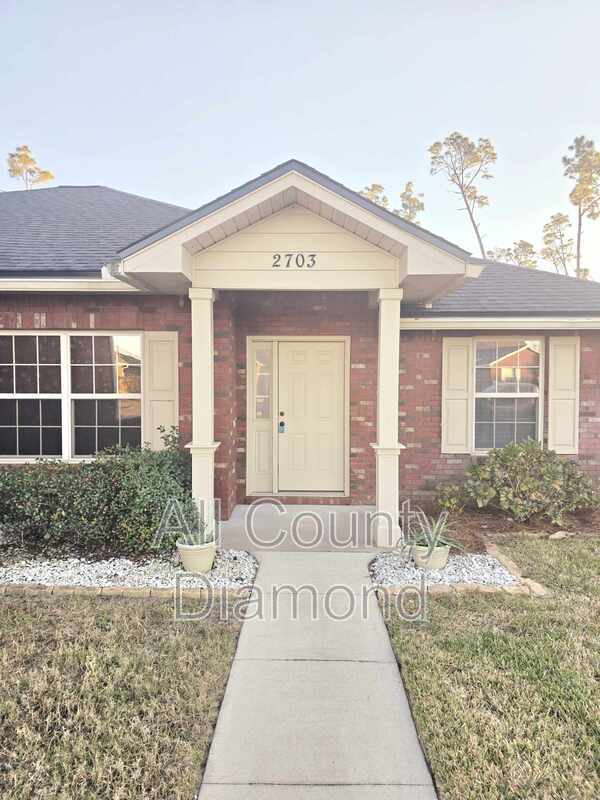 Foto del edificio - 2703 Camryns Ct