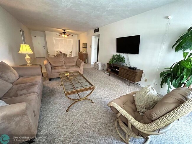 Building Photo - 4250 Galt Ocean Dr