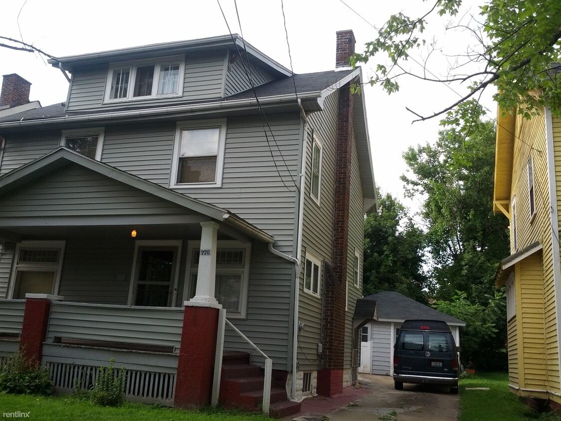 Primary Photo - 4 br, 1.5 bath House - 770 Crandall Avenue,