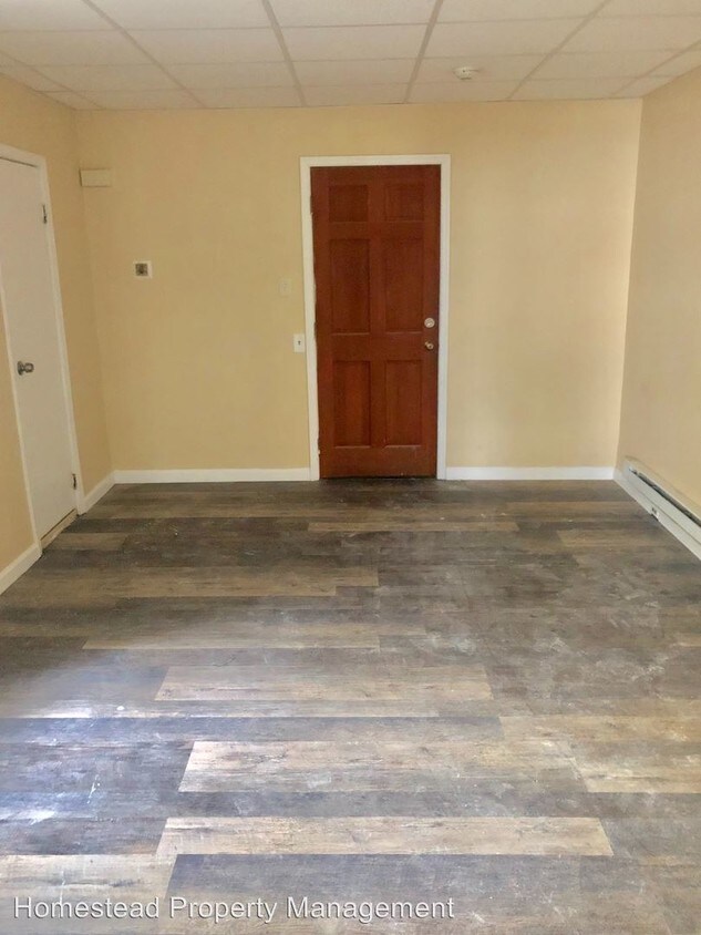 Foto principal - 216 Long Ln