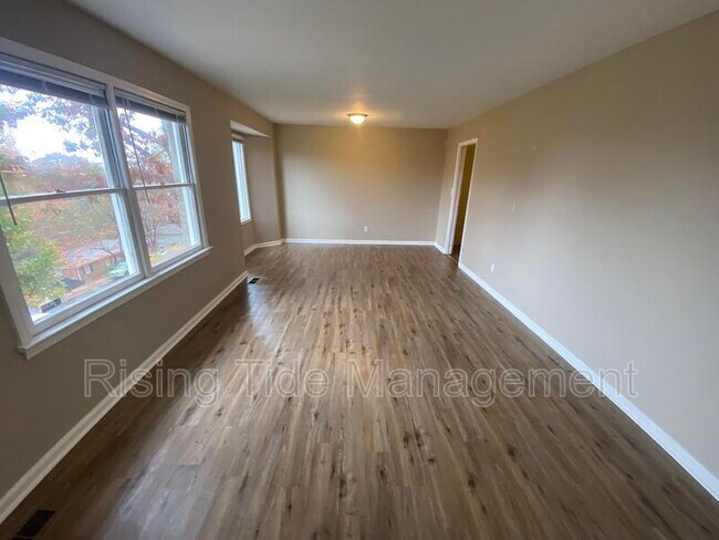 Foto del edificio - 405 Lance Ln