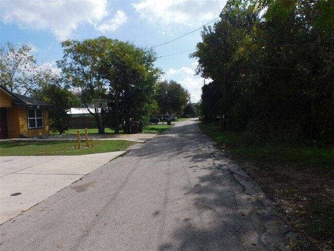 Building Photo - 1318 Green St