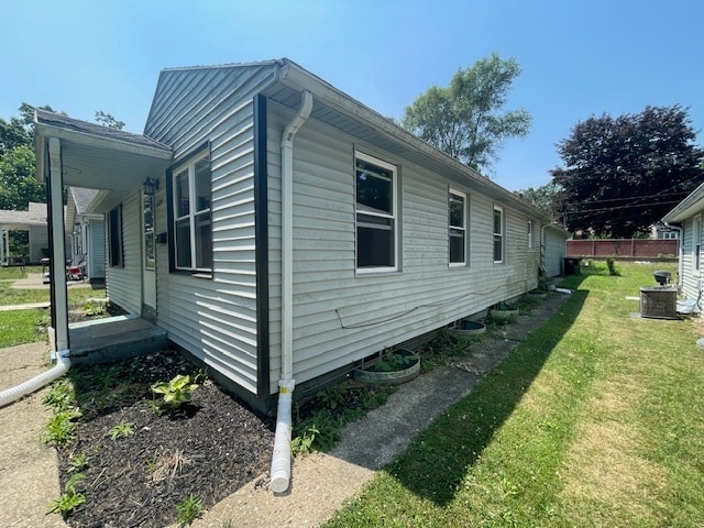 Building Photo - 2229 Parkview Pl
