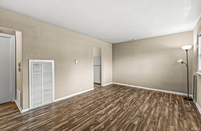 Foto del edificio - 1501 N Olive St