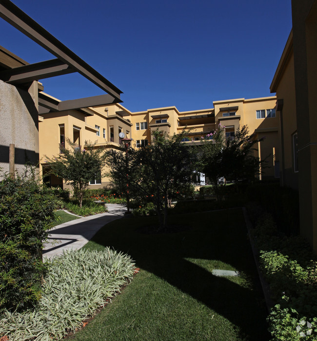 Foto del edificio - Parthenia Street Senior Housing