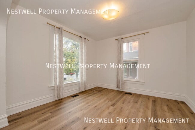 Building Photo - 873 E 300 S