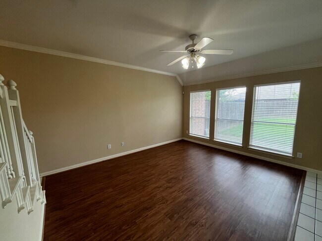 Foto del edificio - 5733 Blackmon Ct
