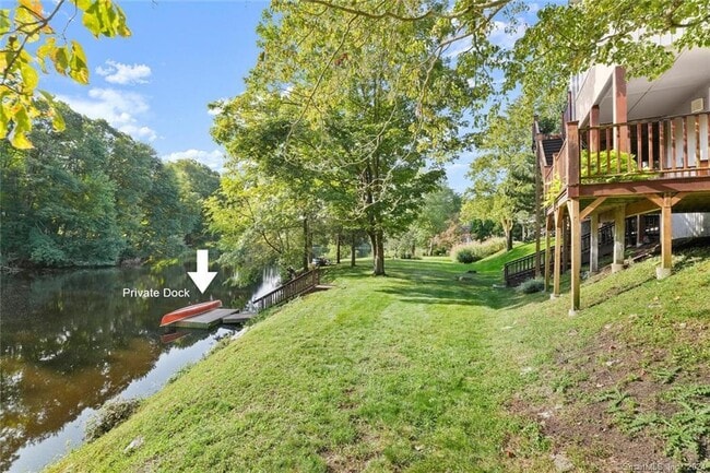 Foto del edificio - 12 Signal Ln