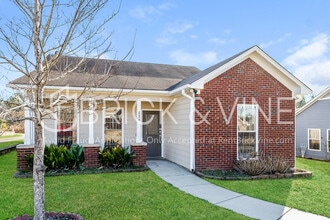 Building Photo - 229 Saratoga Ln