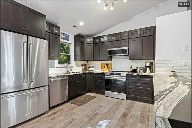 Foto del edificio - 106 Blackfoot Dr