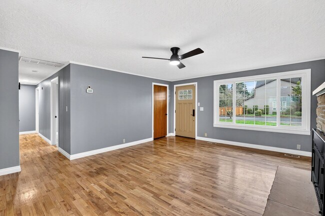 Foto del edificio - Gorgeous Ranch Style Home in the Heart of Vancouver Near Royal Oaks Golf Course!