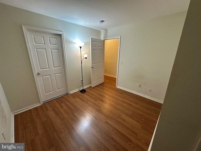 Foto del edificio - 27 Victory Ct