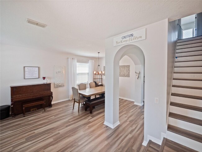Foto del edificio - 4904 Adair Oak Dr