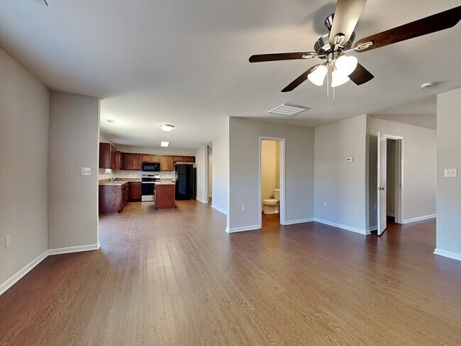 Foto del edificio - 928 Cassidy Dr