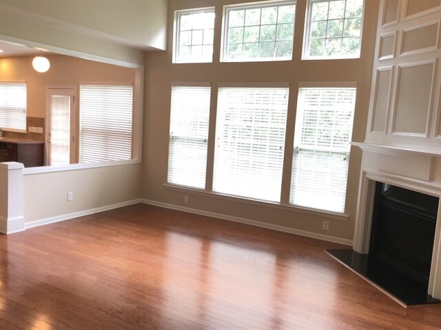 Building Photo - 10820 River Oaks Dr NW