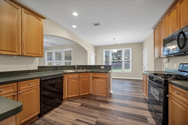 Building Photo - Move into this home and share in its appreciation with Acre.  See more at www dot acrehomes dot com