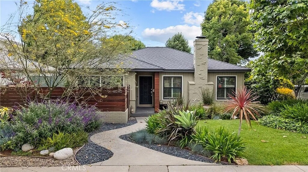 Foto principal - 18240 Rayen St