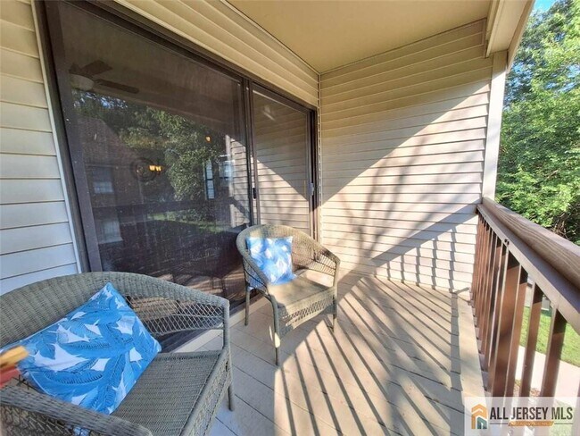 Foto del edificio - 511 Sunshine Ct