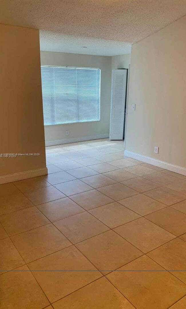 Foto del edificio - 12840 Vista Isles Dr