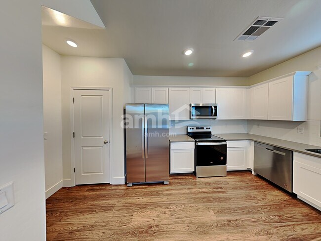 Foto del edificio - 23160 E Russet Rd