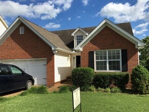 Building Photo - 2119 Melody Dr