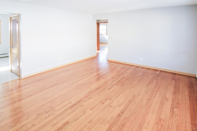 Foto del edificio - 6920 N Rosemary Ln