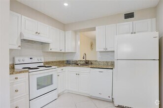 Building Photo - 24 Abbey Ln