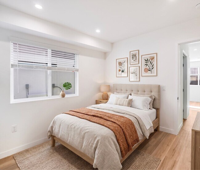 Foto del edificio - 1345-1346 Seward St